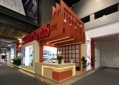 Stand de Hoteles Santos en FITUR 202, hecho por COOC alternativa de diseño