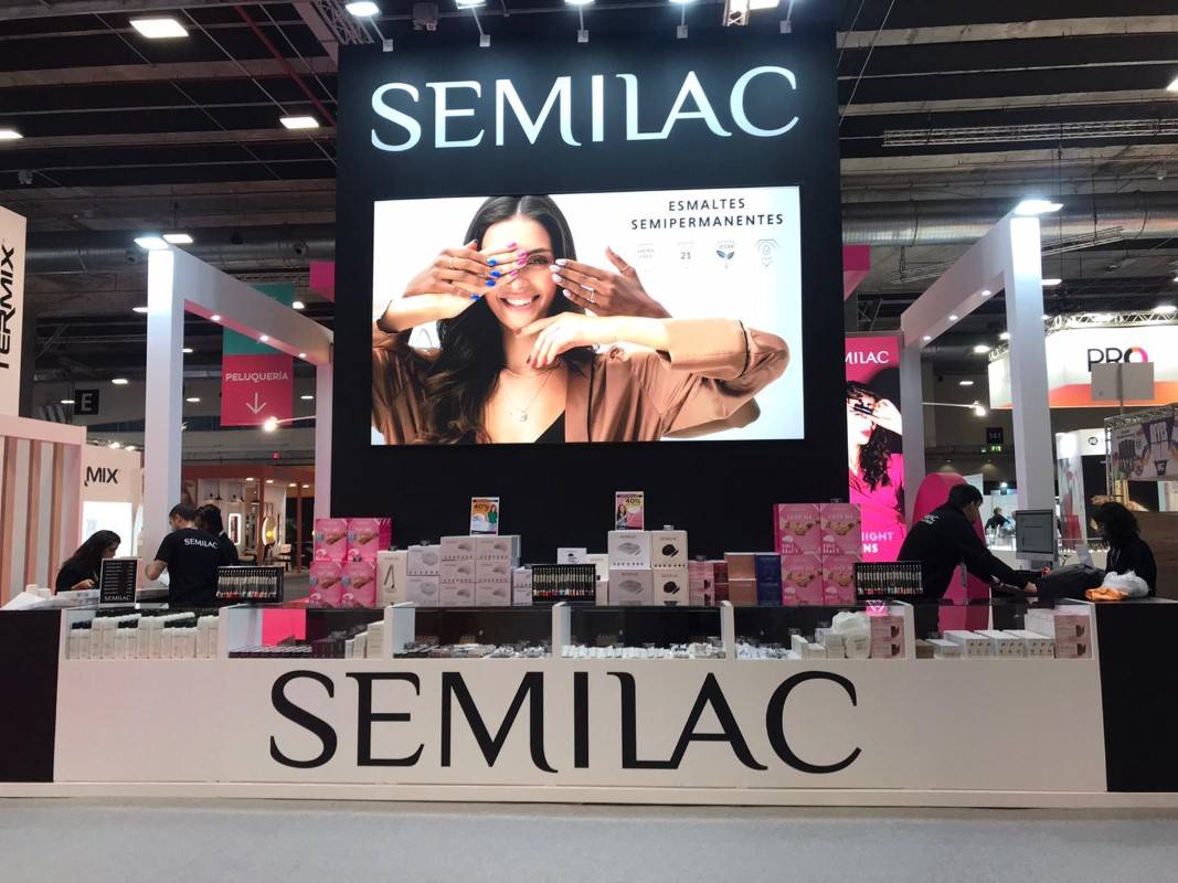 stand de semilac para feria Look